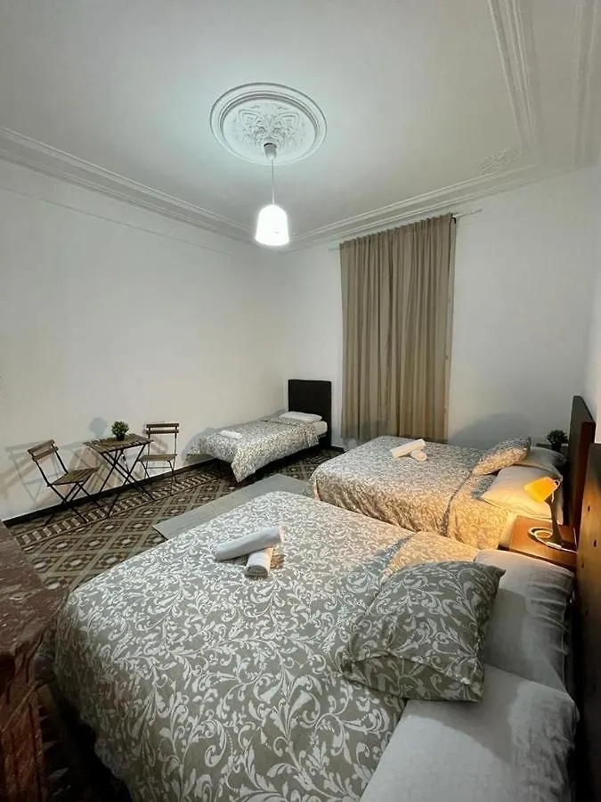 A & M Barcelona Hostal Guest house